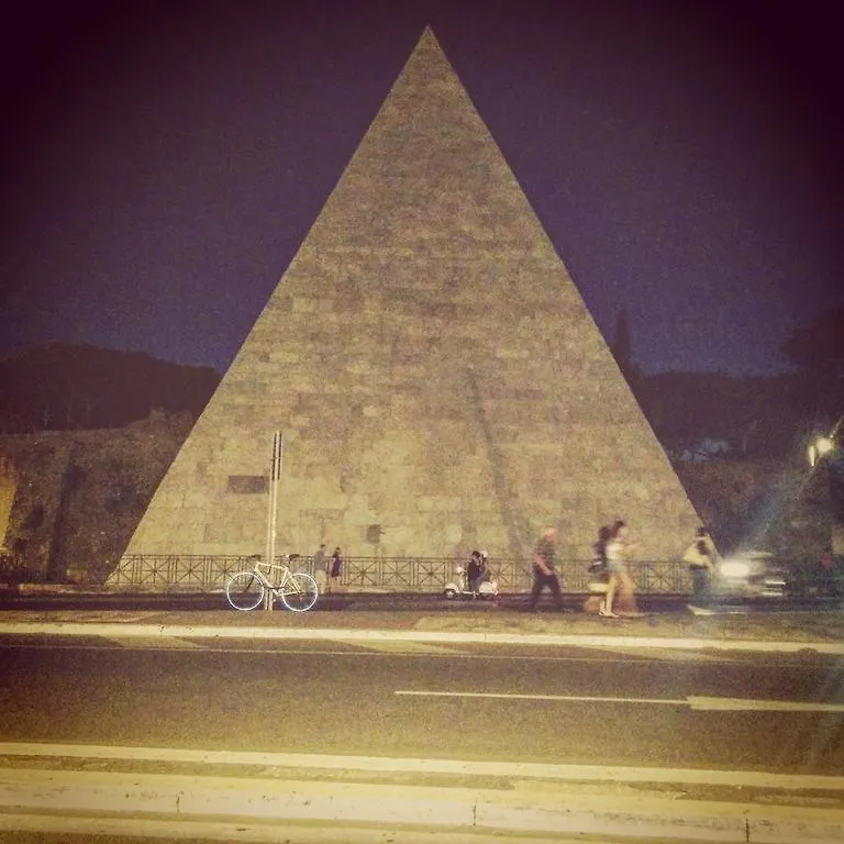 Romeheart Daire  Roma